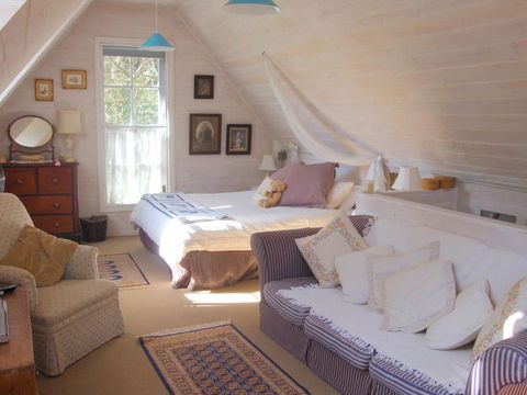 Devon Cottage - Geraldton Accommodation 3