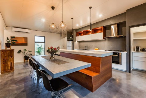 Diamante - Geraldton Accommodation 0