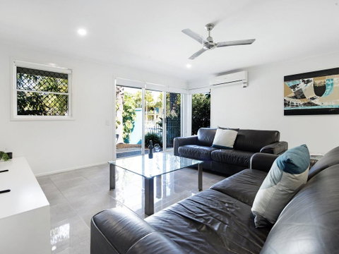 Diamond Beach 3 Bedroom Poolside Apartment - Geraldton Accommodation 3