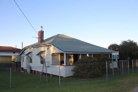 Dillons Cottage - Geraldton Accommodation 0