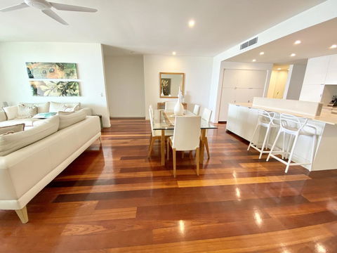DIRECT BEACH ACCESS - 3 BED APART - CABARITA BEACH - Geraldton Accommodation 3