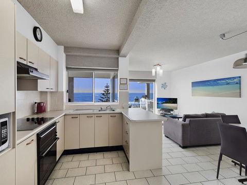 Dolphin Court 5 - Geraldton Accommodation 2