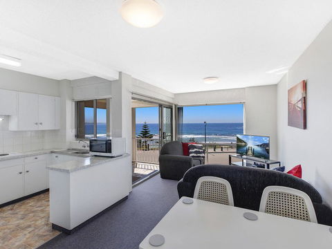 Dolphin Court 6 - Geraldton Accommodation 0