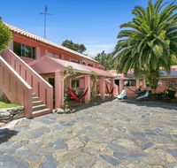 Dolphins Backpackers - Geraldton Accommodation