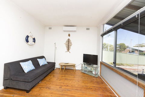 DOUGLAS COTTAGE FORSTER - Geraldton Accommodation 2