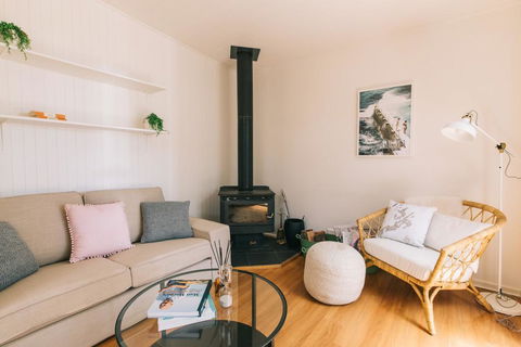 DOVESTONES BY THE SEA - INVERLOCH - Geraldton Accommodation 0