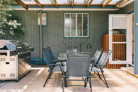 DOVESTONES BY THE SEA - INVERLOCH - Geraldton Accommodation 1