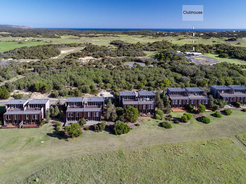DREW Golfers Delight Close To St Andrews Beach - Geraldton Accommodation 2