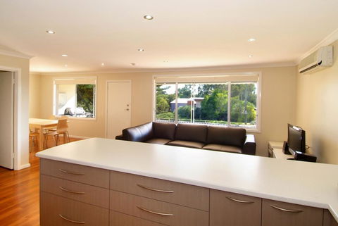 Eagle Bay Beach House - Geraldton Accommodation 3