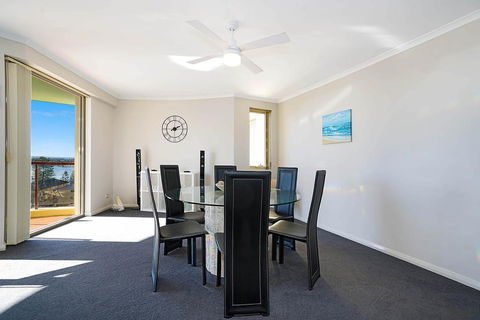 Eagle Wings - The Entrance, NSW - Geraldton Accommodation 3