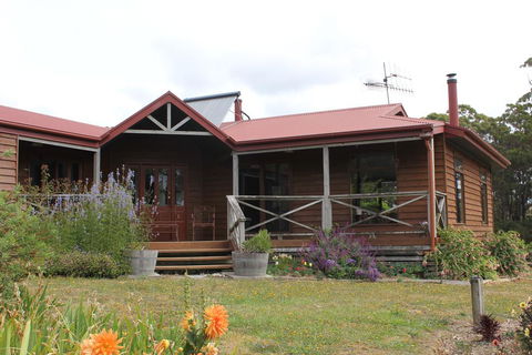 Eagle's Roost Farmstay B&B - Geraldton Accommodation 0