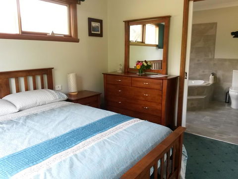 Eagle's Roost Farmstay B&B - Geraldton Accommodation 1