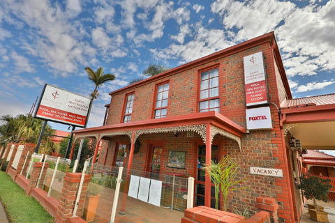 Early Australian Motor Inn - Geraldton Accommodation 0
