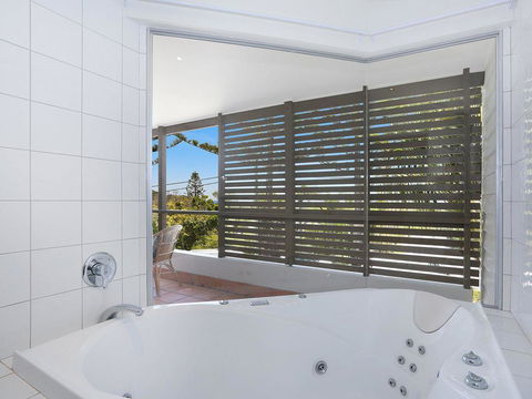 EAST COAST ESCAPES - Lighthouse Studio - Geraldton Accommodation 2