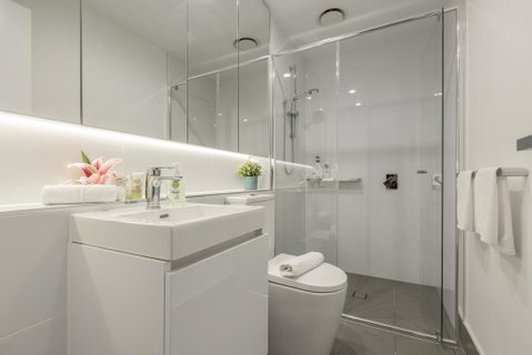 Elegant Apartment Mins Walk To Melbourne CBD - Geraldton Accommodation 2