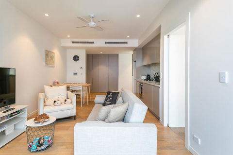 ENCORE IV: Bondi Junction - Geraldton Accommodation 0