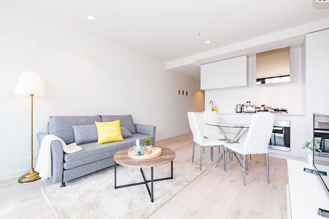 EQ Tower Luxury 1 Bedroom Central Melbourne - Geraldton Accommodation 1