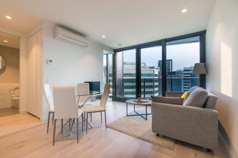EQ Tower Luxury 1 Bedroom Central Melbourne - Geraldton Accommodation 0