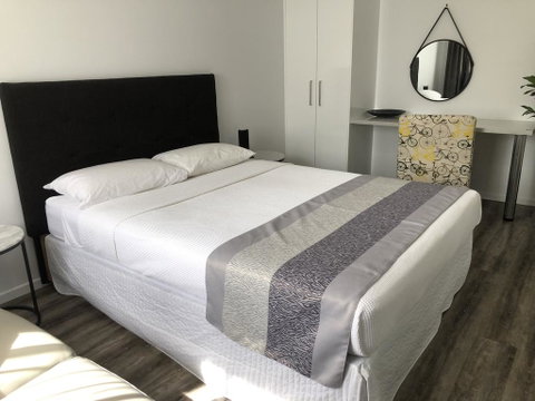 Escape On Lake - Geraldton Accommodation 0