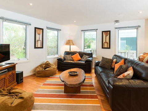 EVERGREEN BEACH HOUSE - Geraldton Accommodation 1
