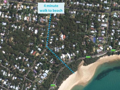 EVERGREEN BEACH HOUSE - Geraldton Accommodation 3