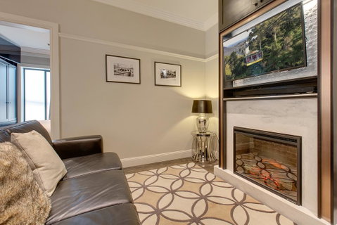 Explore The Blue Mountains On Foot - Geraldton Accommodation 0