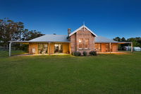 Book Canyonleigh Accommodation Vacations Geraldton Accommodation Geraldton Accommodation