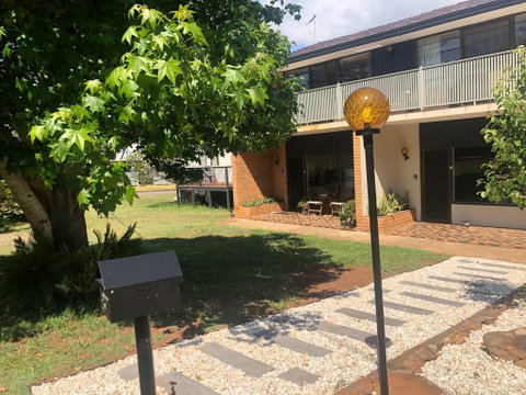 Fi's Beach House - Geraldton Accommodation 2