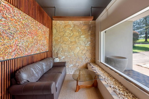 Fi's Relaxing Beach House - Geraldton Accommodation 3