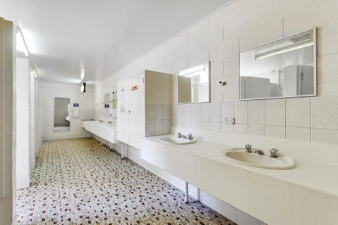 First City Caravilla - Geraldton Accommodation 3