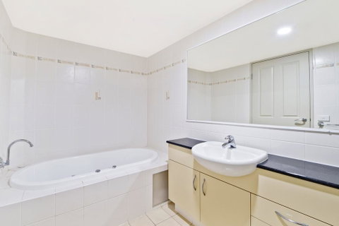Flightdeck 301 5-7 Clarence Street - Geraldton Accommodation 2