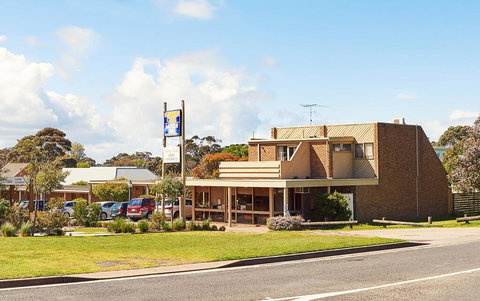 Flinders Cove Motel - Geraldton Accommodation 1