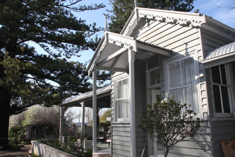 Foxglove Gardens - Geraldton Accommodation 0