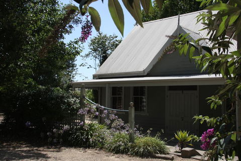 Foxglove Gardens - Geraldton Accommodation 2