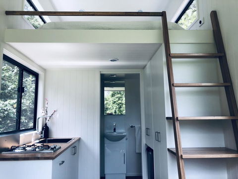 Francisco D'Anconia Tiny House - Geraldton Accommodation 1