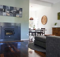 Gallery House Dwellingup - Geraldton Accommodation