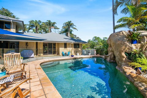 Getaway Haven In The Noosa Surrounds - Geraldton Accommodation 0
