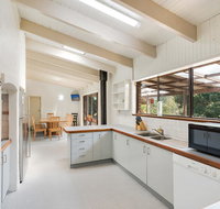 Getaway South Coast - Holiday House with Pool - Geraldton Accommodation