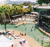 Gilligan's Backpacker Hotel  Resort Cairns - Geraldton Accommodation