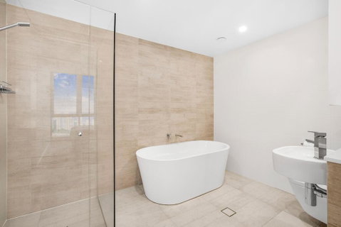 Grand Beach Views In 2-Bed Apartment With Balcony - Geraldton Accommodation 2