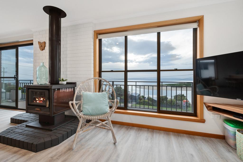Coles Bay TAS Geraldton Accommodation