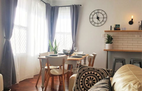 Great Comfort & Style In Central Location - Geraldton Accommodation 2