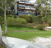 Green Point Lakehouse - Geraldton Accommodation