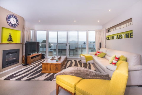 Grevillea 1/12 Poly Cow Lane - Geraldton Accommodation 0