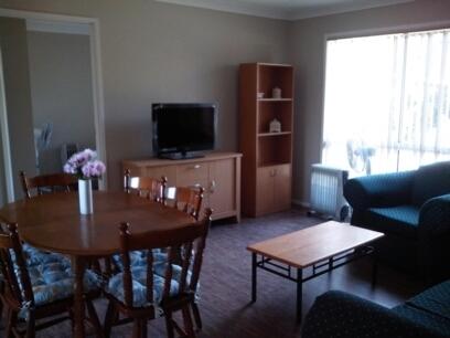 Grey Pebbles - Geraldton Accommodation 1