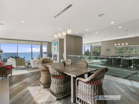 Grossard Point, The Lighthouse, Ventnor - Geraldton Accommodation 3