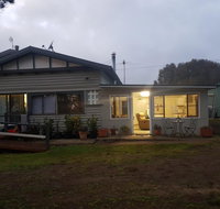 Happy Pig Farm - Geraldton Accommodation