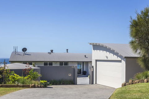 Harrington Crescent 43 Bawley Point - Geraldton Accommodation 2