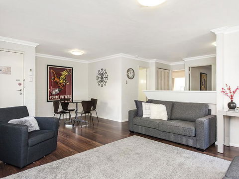 Hay St - Subi - Geraldton Accommodation 3