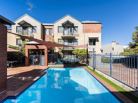 Hay St - Subi - Geraldton Accommodation 0